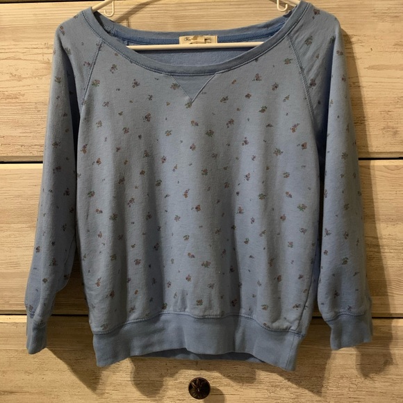 Forever 21 Tops - Forever 21 Boutique Long Sleeved Top; Powered Blue w Tiny Flowers